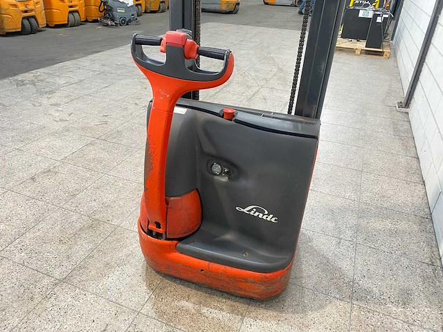 Linde - 2007 - l10 - stapelaar - afbeelding 5 van  10