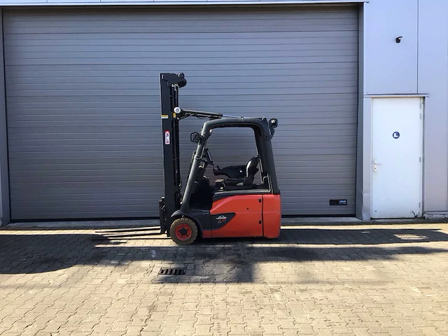 Linde - 2014 - e16-02 - vorkheftruck - afbeelding 9 van  14