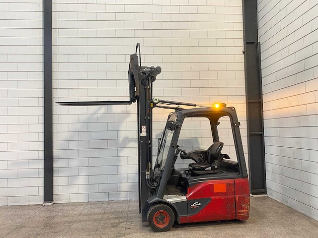 Linde - 2015 - e16-02 - vorkheftruck - afbeelding 6 van  20