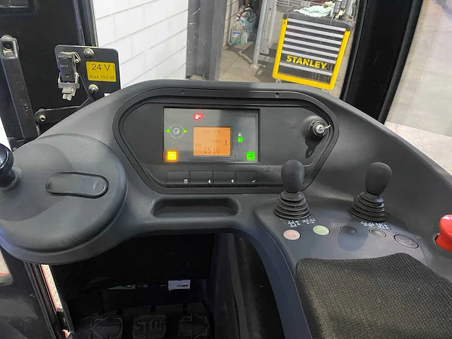 Linde - 2015 - r16 - reach truck - afbeelding 12 van  13
