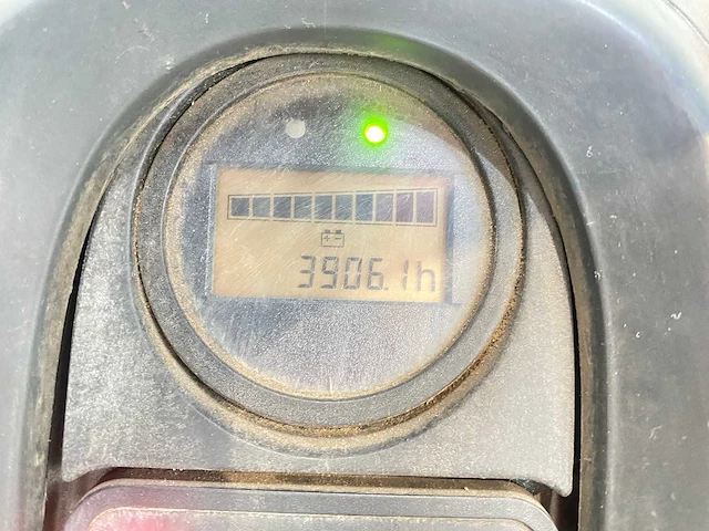 Linde - 2015 - t18 - elektrische palletwagen - afbeelding 7 van  9