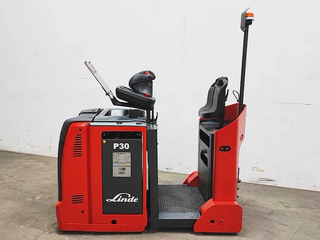Linde - 2017 - p30c - industriële trekker - afbeelding 7 van  9