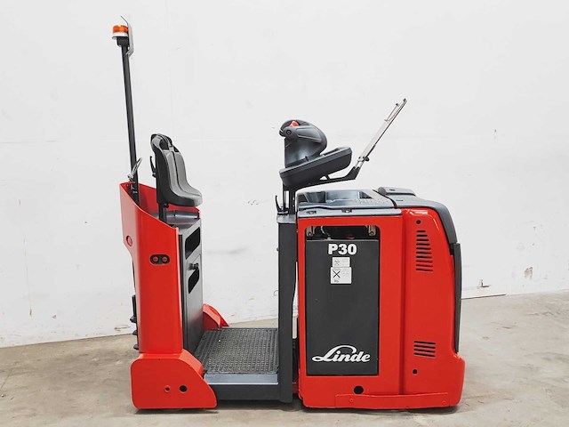 Linde - 2017 - p30c - industriële trekker - afbeelding 3 van  10