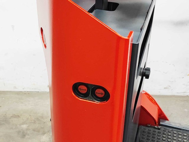 Linde - 2017 - p30c - industriële trekker - afbeelding 6 van  10