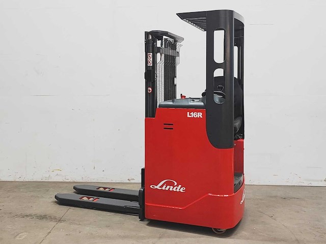 Linde - 2018 - l16r - stapelaar - afbeelding 1 van  12