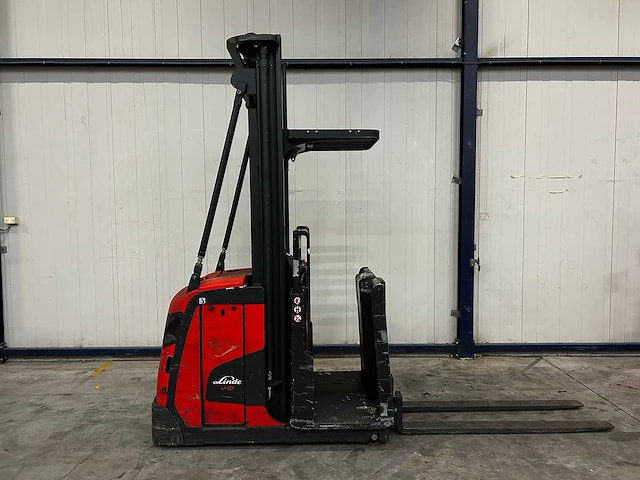 Linde - 2019 - v10-02 - orderpicker - afbeelding 6 van  10
