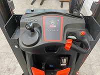 Linde - 2019 - v10-02 - orderpicker - afbeelding 8 van  11