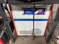 Linde - 48v 125a - acculaders - afbeelding 1 van  2