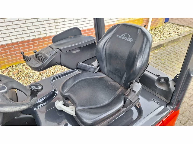 Linde - e16 p-02 - vorkheftruck - afbeelding 9 van  13