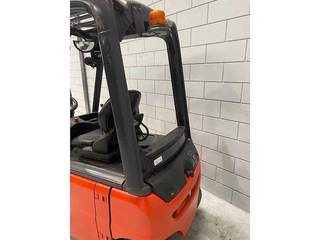 Linde - e16p-01 - forklift trucks - 2019 - afbeelding 14 van  15