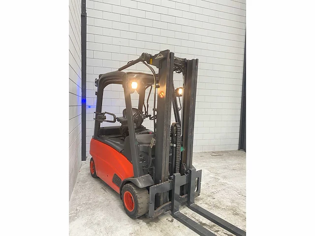 Linde - e20pl-01 - forklift trucks - 2010 - afbeelding 8 van  14