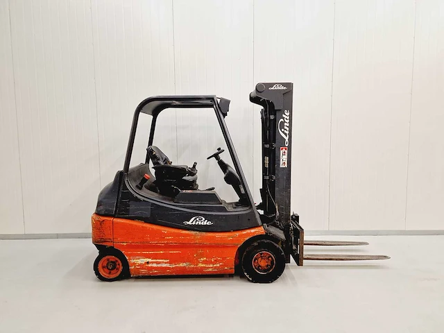Linde - e25-02 - vorkheftruck - afbeelding 17 van  19
