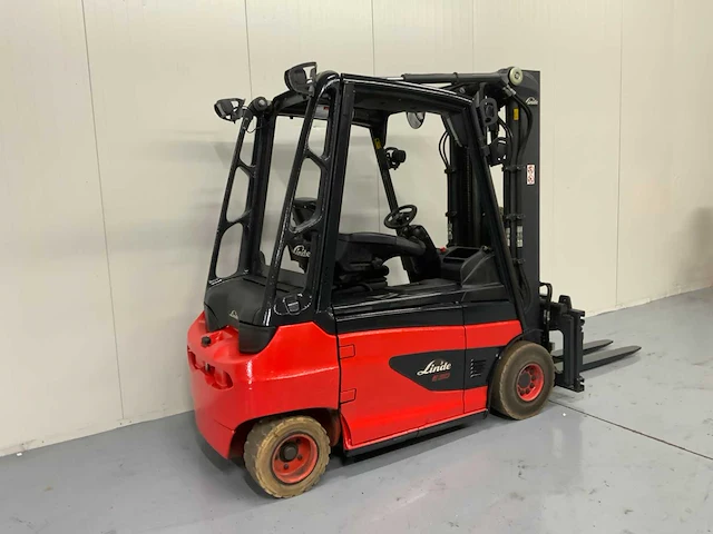 Linde - e30 - 2017 - vorkheftruck - afbeelding 8 van  20