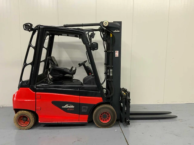 Linde - e30 - 2017 - vorkheftruck - afbeelding 9 van  20