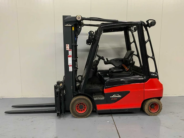 Linde - e30 - 2017 - vorkheftruck - afbeelding 12 van  20
