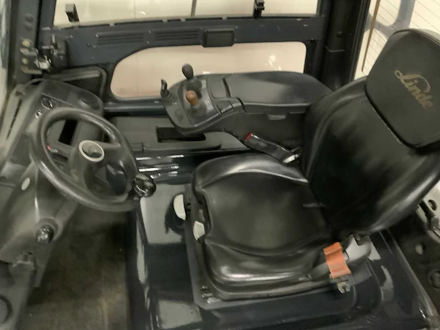 Linde - e30 - 2017 - vorkheftruck - afbeelding 2 van  23