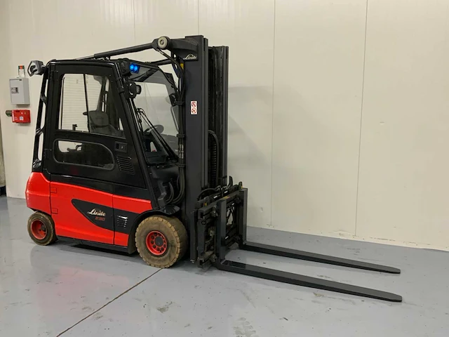 Linde - e30 - 2017 - vorkheftruck - afbeelding 14 van  23