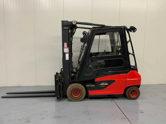 Linde - e30 - 2017 - vorkheftruck - afbeelding 12 van  23