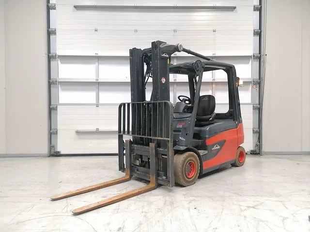 Linde - e30l-01 - vorkheftruck - afbeelding 1 van  10