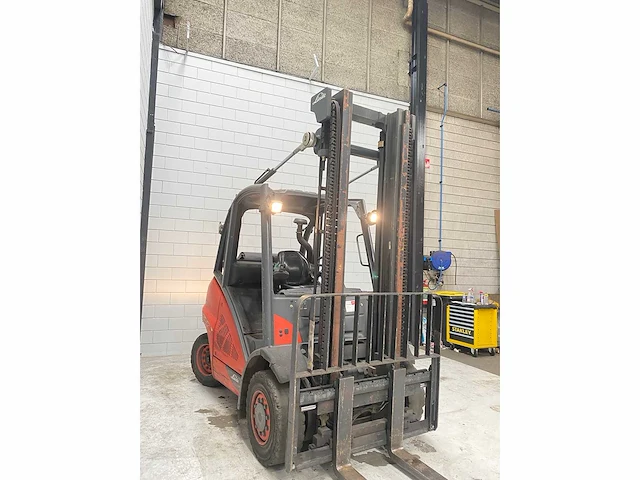 Linde - h40t-02 - vorkheftruck - 2010 - afbeelding 14 van  16