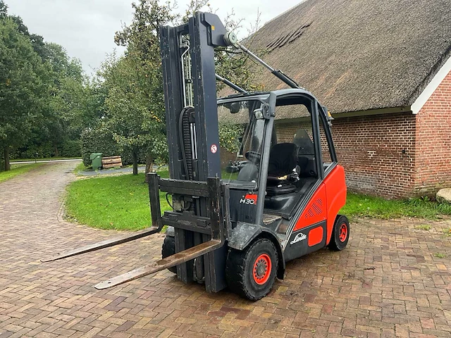 Linde - hd30 - 3 ton - diesel - vorkheftruck - afbeelding 17 van  19