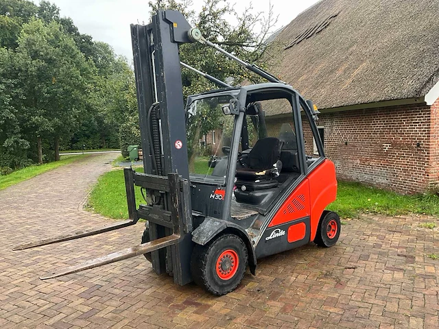 Linde - hd30 - 3 ton - diesel - vorkheftruck - afbeelding 18 van  19