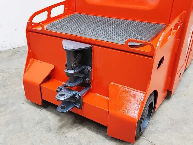 Linde - p30 - industriële trekker - afbeelding 8 van  11