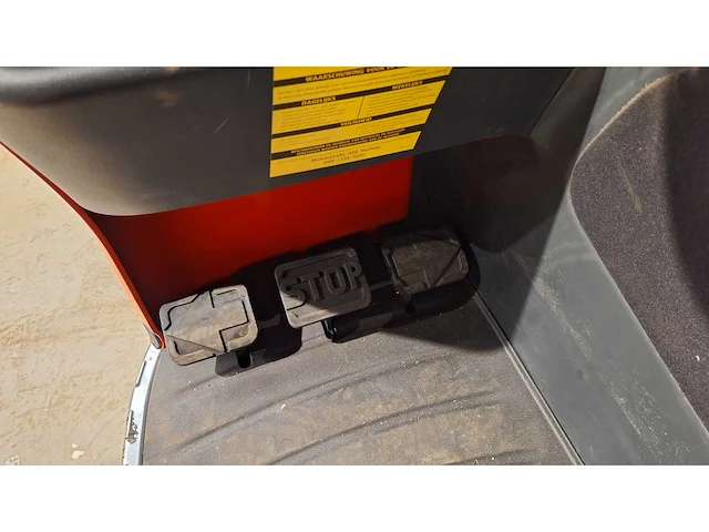 Linde - r16- reach truck - afbeelding 4 van  8