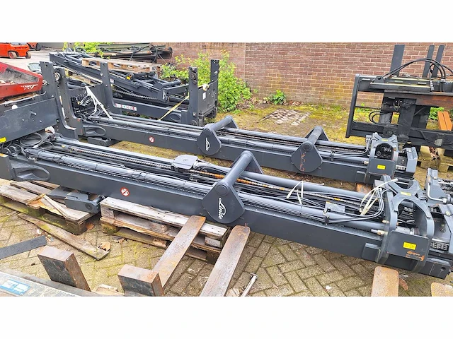 Linde - r16- reach truck - afbeelding 8 van  8