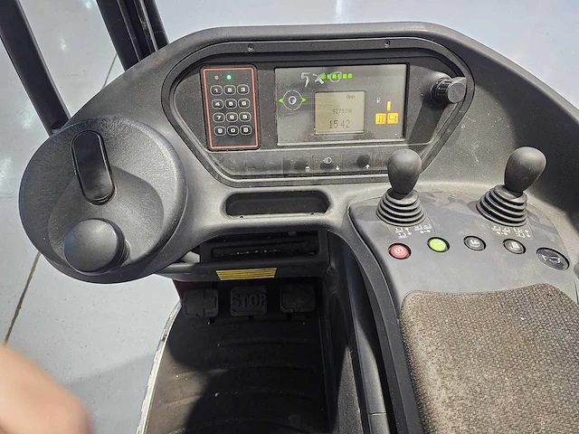 Linde - r16- reach truck - afbeelding 3 van  15