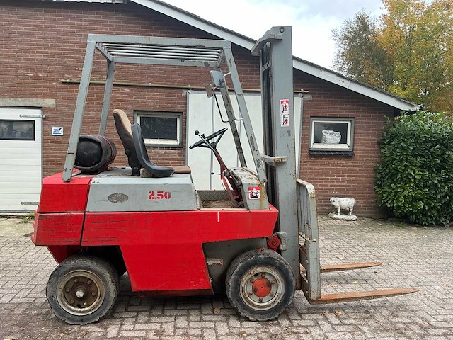 Linde 2.50 vorkheftruck - afbeelding 3 van  22
