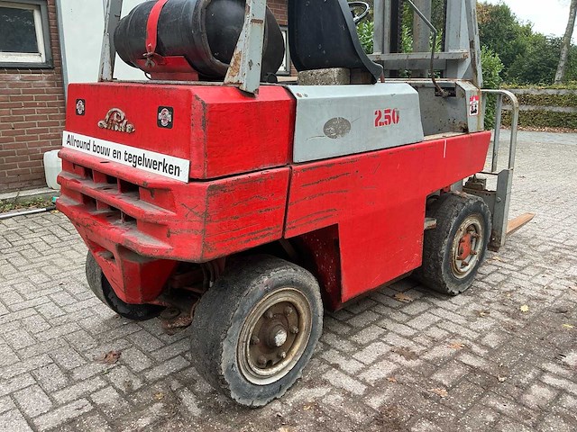 Linde 2.50 vorkheftruck - afbeelding 6 van  22