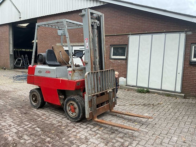 Linde 2.50 vorkheftruck - afbeelding 12 van  22