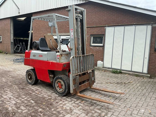 Linde 2.50 vorkheftruck - afbeelding 16 van  22