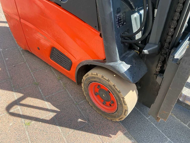 Linde e14 - vorkheftruck - 2007 - 13.500h - afbeelding 2 van  22