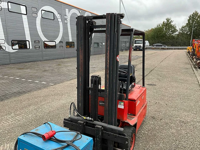 Linde e15 elektrische vorkheftruck - afbeelding 6 van  21