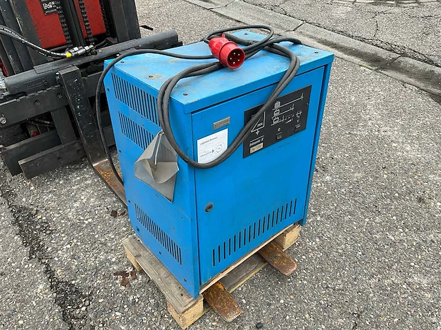 Linde e15 elektrische vorkheftruck - afbeelding 13 van  21