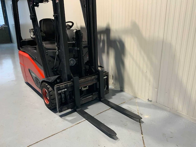 Linde e16-02 vorkheftruck, duplex, red spot - afbeelding 20 van  32