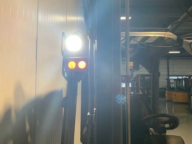 Linde e16-02 vorkheftruck, duplex, red spot - afbeelding 30 van  32