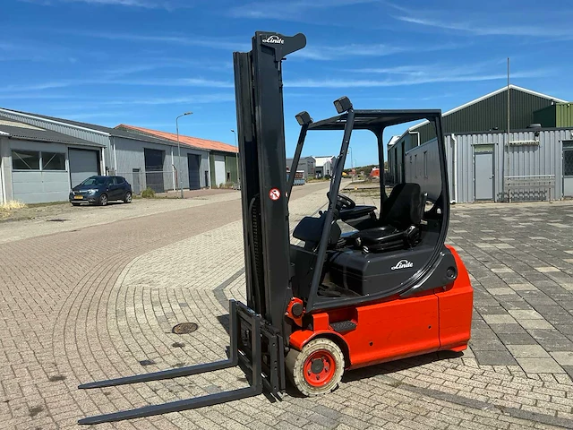 Linde e16-02 vorkheftruck - afbeelding 2 van  17