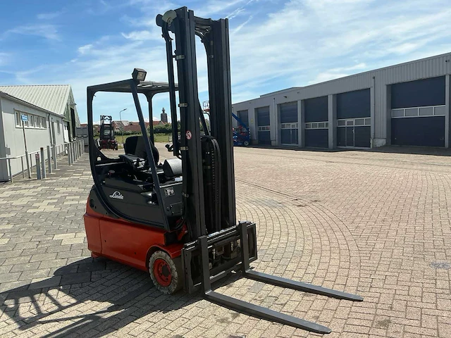 Linde e16-02 vorkheftruck - afbeelding 13 van  17