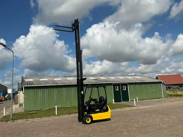 Linde e16c-02 vorkheftruck - afbeelding 2 van  19