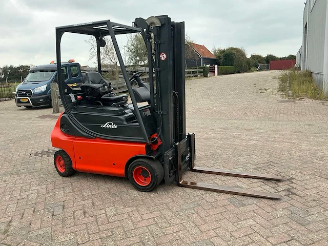 Linde e18p-02 vorkheftruck - afbeelding 13 van  17
