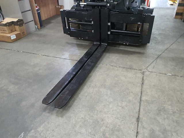 Linde e80-01/900 - 4.5m vorkversteller, side-shift - vorkheftruck bj 2017 - afbeelding 18 van  28
