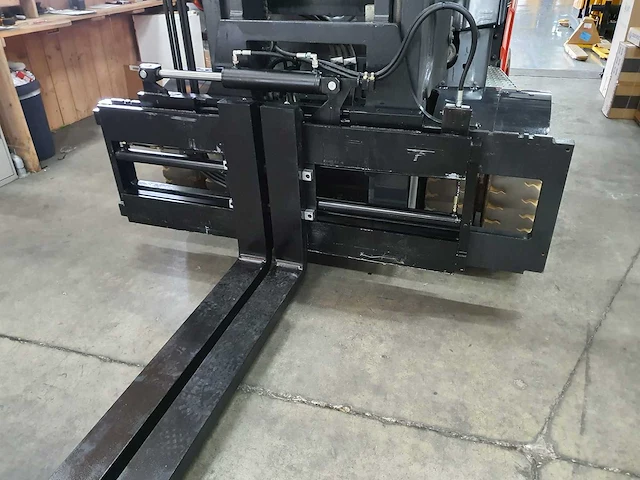 Linde e80-01/900 - 4.5m vorkversteller, side-shift - vorkheftruck bj 2017 - afbeelding 19 van  28