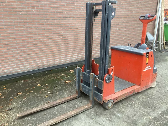 Linde l 12 ac stapelaar - afbeelding 2 van  6