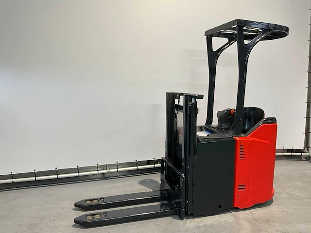 Linde l-12sp elektrische stapelaar - afbeelding 1 van  14