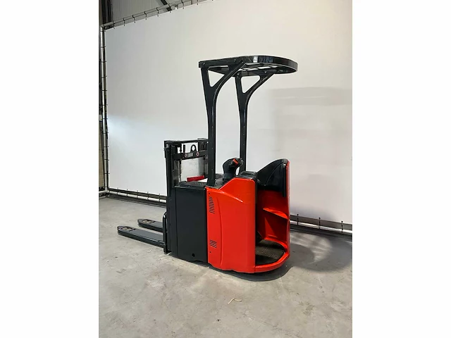 Linde l-12sp elektrische stapelaar - afbeelding 8 van  14