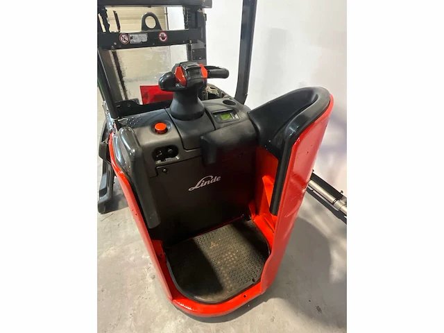 Linde l-12sp elektrische stapelaar - afbeelding 13 van  14