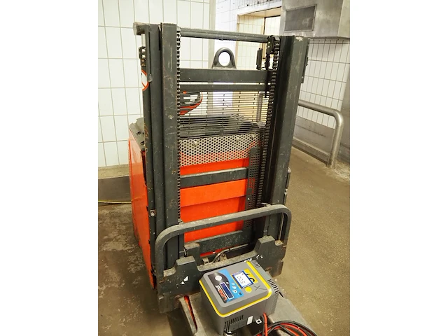 Linde material handling - afbeelding 2 van  14